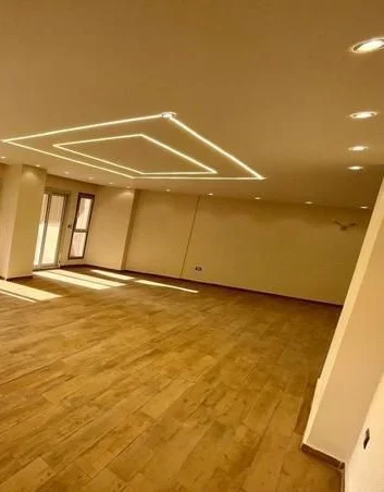Tirane, jepet me qera zyre Kati 2, 120 m² 800 € (DON BOSKO)