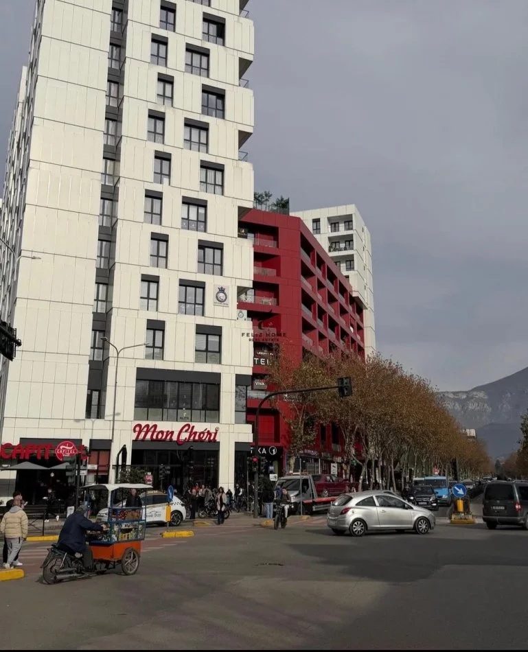 Tirane, shitet apartament 2+1 Kati 1, 113 m² 250.000 € (FARMACIA 10)