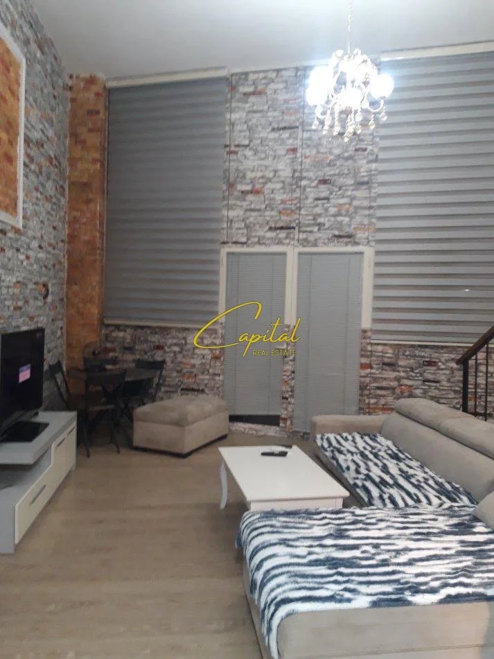 Tirane, jepet me qera apartament 2+1 Kati 1, 70 m² 450 € (FRESKU)