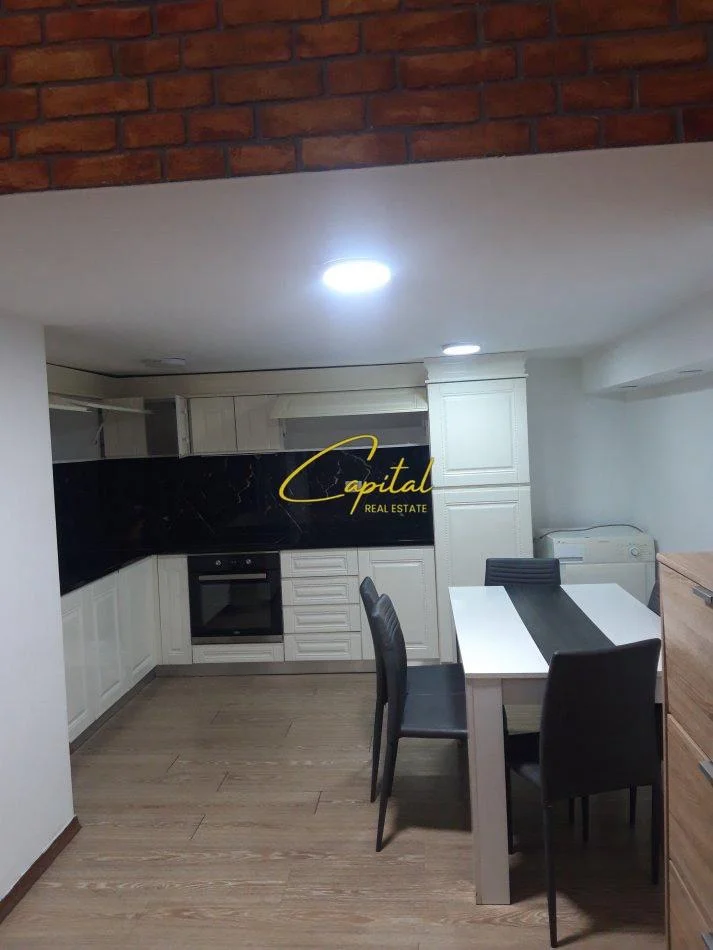 Tirane, jepet me qera apartament 2+1 Kati 1, 70 m² 450 € (FRESKU)