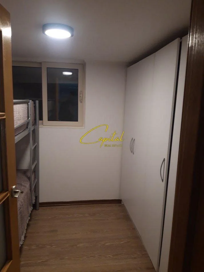 Tirane, jepet me qera apartament 2+1 Kati 1, 70 m² 450 € (FRESKU)