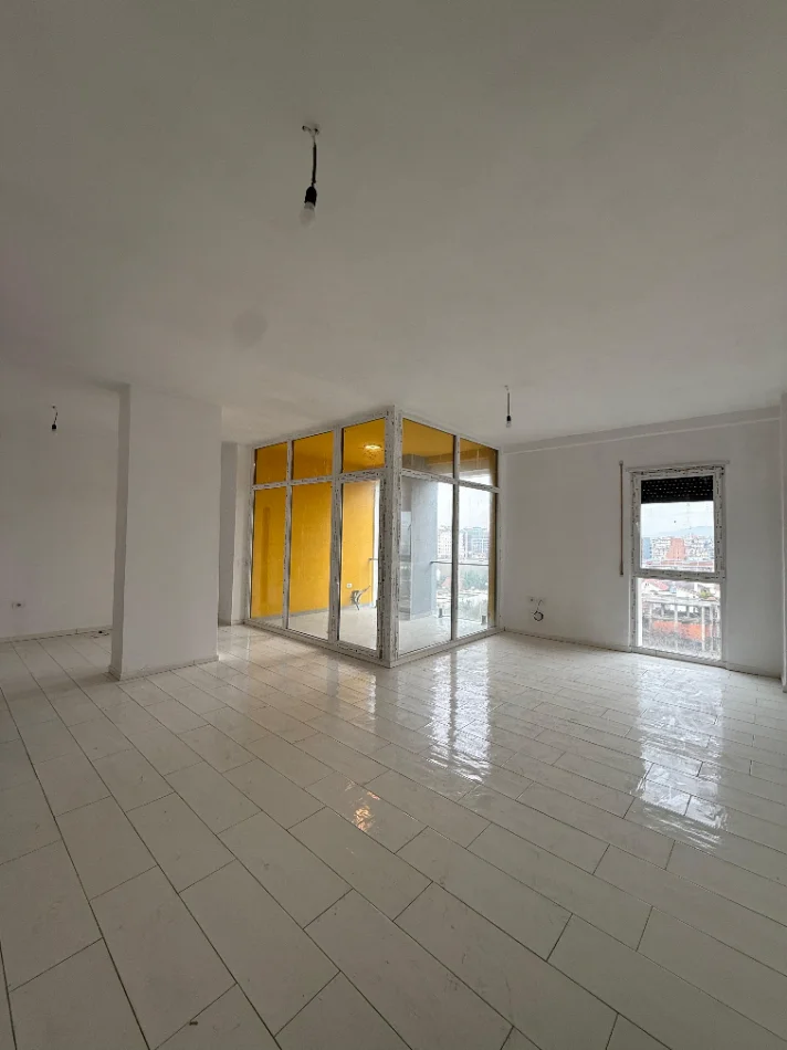 Tirane, shitet apartament 2+1 Kati 5, 119 m² 168.000 € (BULEVARDI I RI REZIDENCA BERMON)