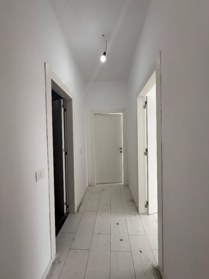 Tirane, shitet apartament 2+1 Kati 5, 119 m² 168.000 € (BULEVARDI I RI REZIDENCA BERMON)