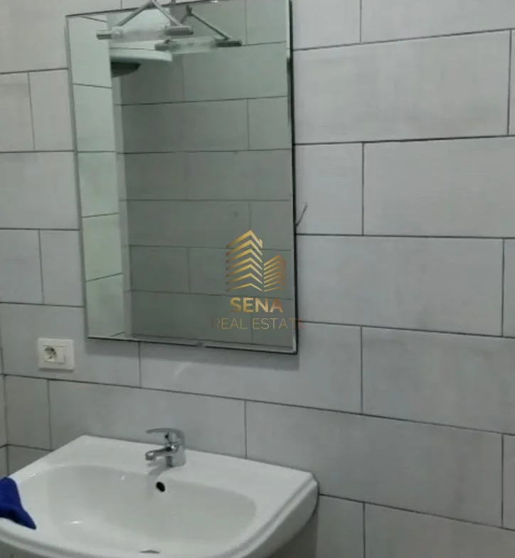 Tirane, jepet me qera apartament 1+1 Kati 3, 50 m² 400 € (Don Bosko, prane shkolles Qazim Turdiu)