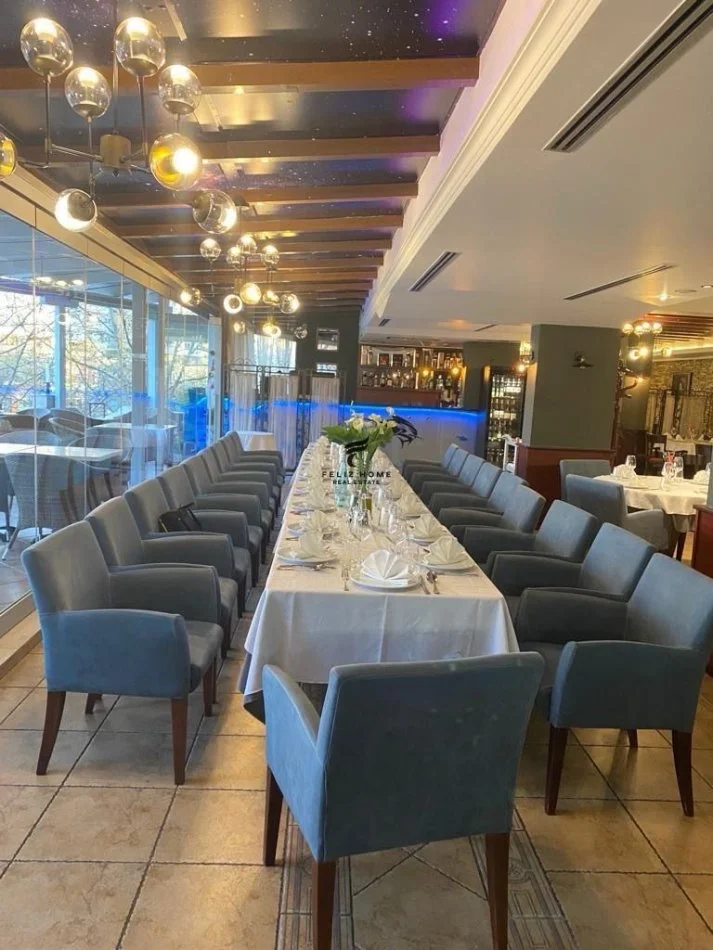 Tirane, jepet me qera bar-resorant Kati 1, 500 m² 5.000 € (BRRYLI)