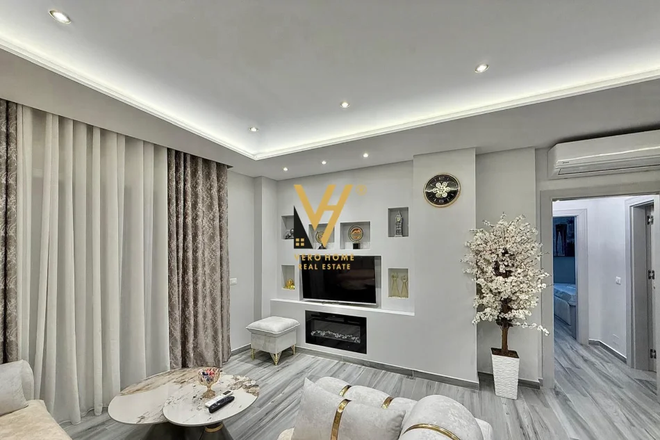 Tirane, jepet me qera apartament 2+1+Ballkon Kati 4, 90 m² 670 € (FRESKU)