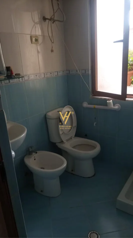 Tirane, jepet me qera apartament 1+1+Ballkon Kati 2, 70 m² 450 € (QYTET STUDENTI)