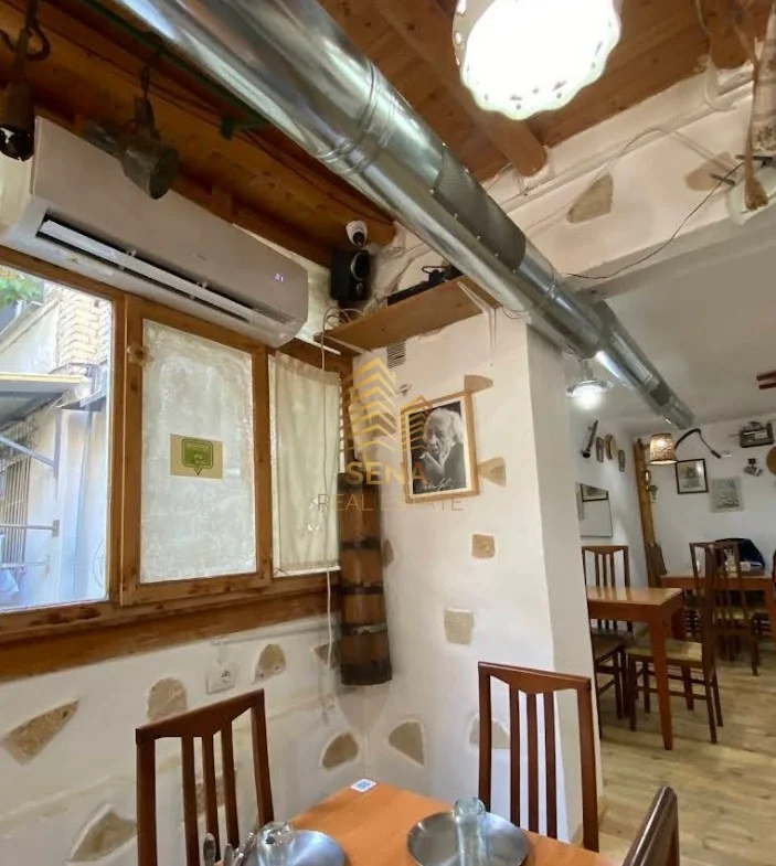 Tirane, shitet ambjent biznesi Kati 0, 67 m² 180.000 € (Vasil Shanto)