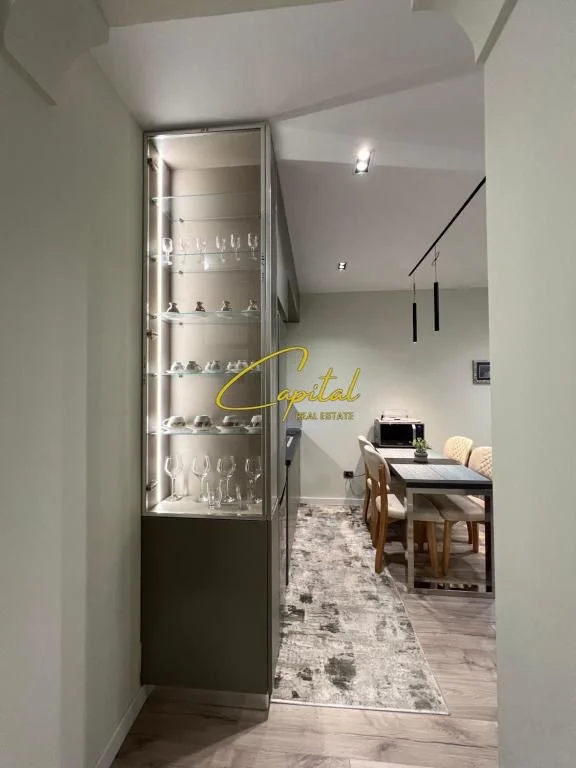 Tirane, jepet me qera apartament 1+1 Kati 11, 75 m² 870 € (SHESHI SKENDERBEJ)