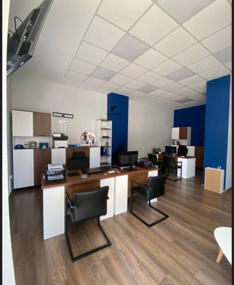 Tirane, jepet me qera dyqan Kati 0, 50 m² 750 € (ISH PARKU)