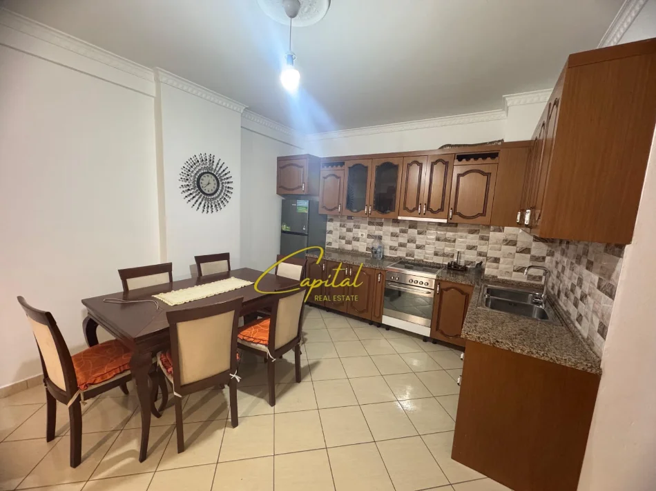 Tirane, jepet me qera apartament 2+1 Kati 1, 124 m² 500 € (ASTIR)