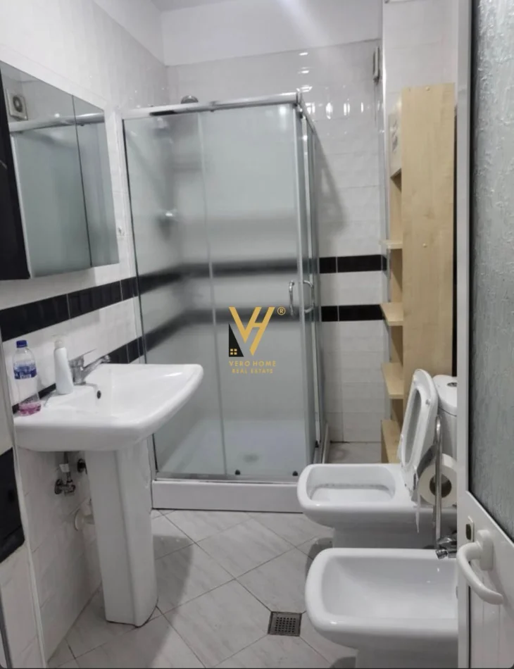 Tirane, jepet me qera apartament 2+1+Ballkon Kati 2, 95 m² 520 € (DON BOSKO)