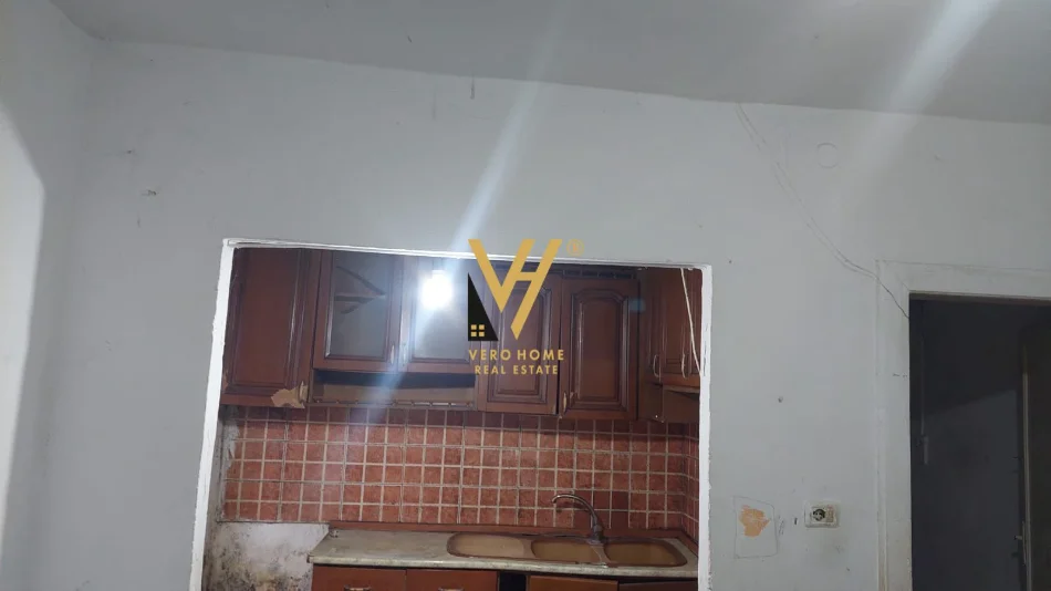 Tirane, shitet apartament 1+1+Ballkon Kati 0, 60 m² 110.000 € (LAPRAKE)