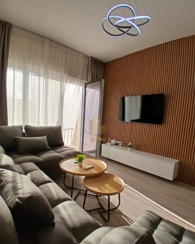 Tirane, jepet me qera apartament 2+1+Ballkon Kati 4, 71 m² 1.000 € (Zogu I Zi, prane Karburant Gazheli)