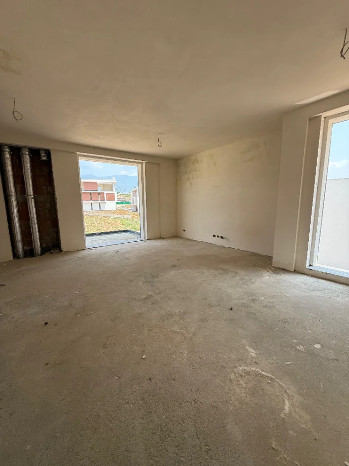 Tirane, shitet apartament 2+1+Aneks+Ballkon Kati 2, 145 m² 288.000 € 