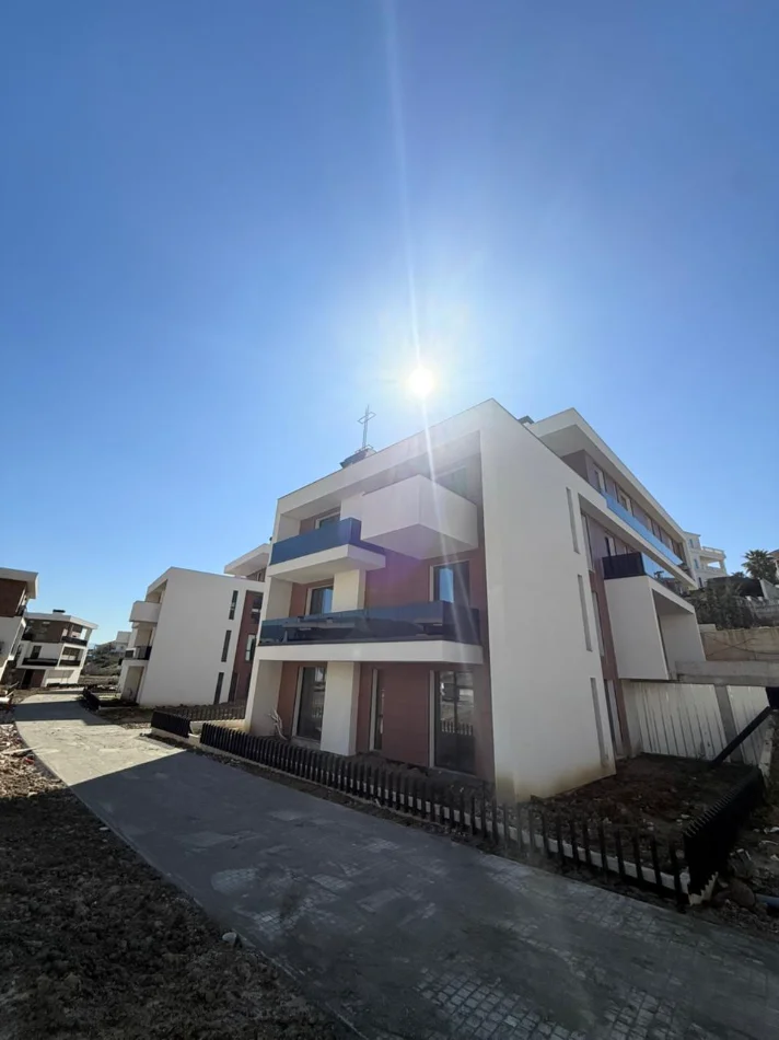 Tirane, shitet apartament 2+1+Aneks+Ballkon Kati 2, 145 m² 288.000 € 