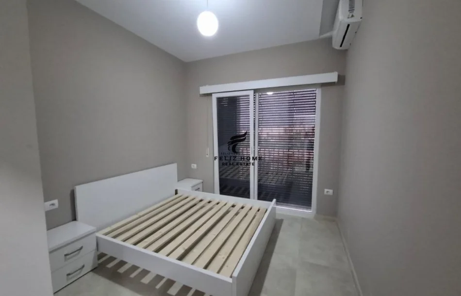 Tirane, jepet me qera apartament 1+1 Kati 6, 60 m² 600 € (YZBERISHT)