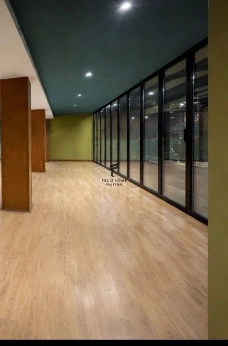 Tirane, jepet me qera ambjent biznesi , 934 m² 11.200 € (SAUK)