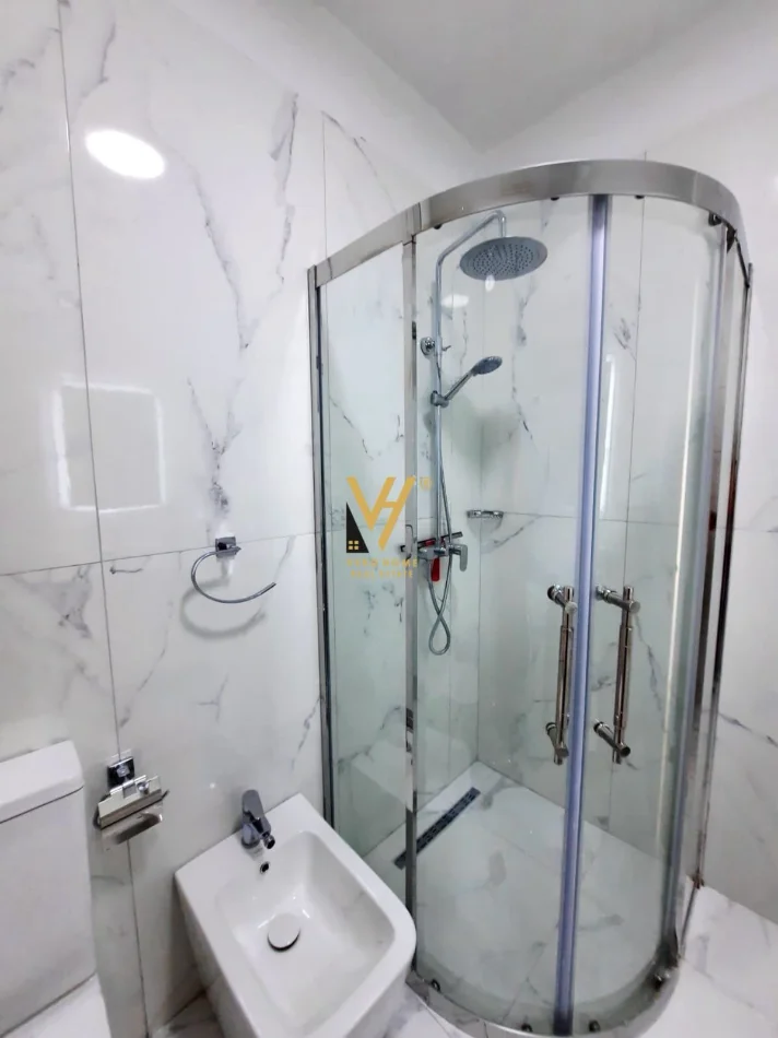 Tirane, jepet me qera garsonier Kati 5, 43 m² 470 € (DON BOSKO)