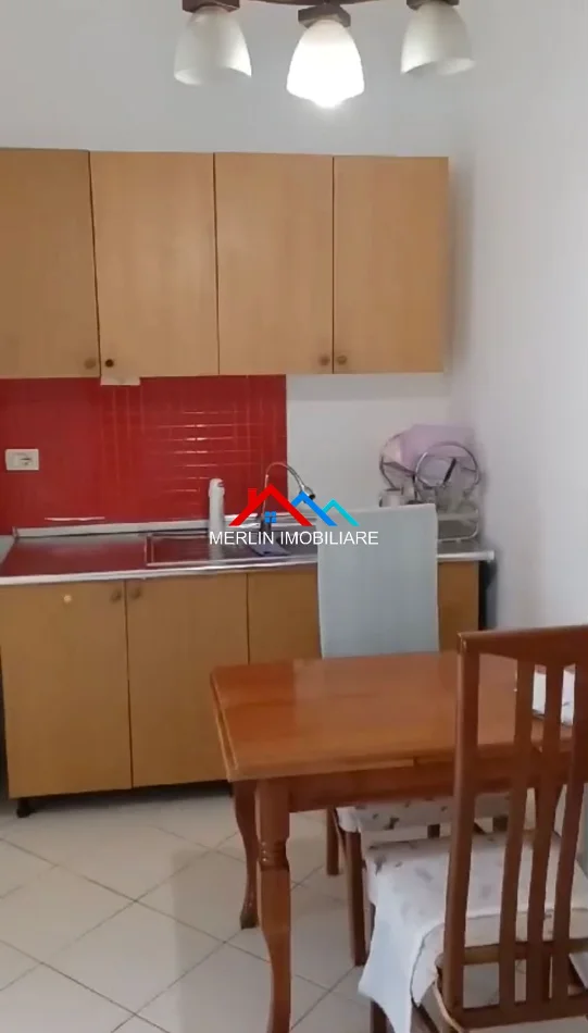 Tirane, jepet me qera apartament 1+1+Ballkon Kati 6, 70 m² 415 € (RRUGA TEODOR KEKO,ASTIR)