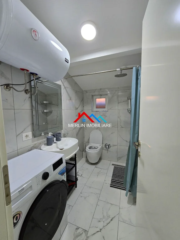 Tirane, jepet me qera apartament 2+1+Ballkon Kati 3, 80 m² 600 € (RRUGA VIKTO HYGO,BLLOKU I AMBASADAVE)