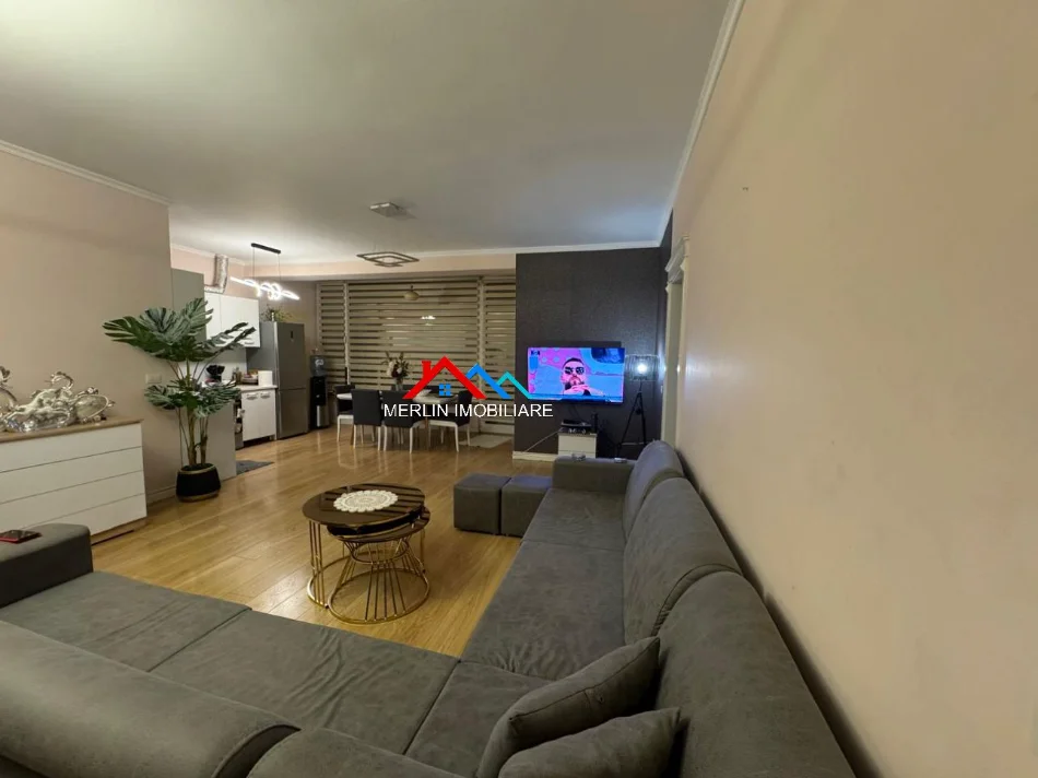 Tirane, shitet apartament 3+1+Ballkon Kati 4, 150 m² 250.000 € (RRUGA BILL KLINTON,KODRA E DIELLIT)