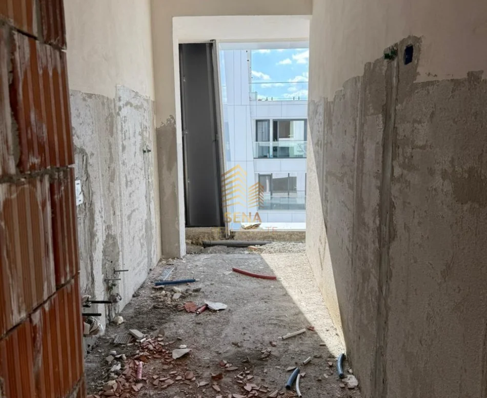 Tirane, shitet apartament 2+1+Ballkon Kati 6, 100 m² 187.000 € (Porcelan)