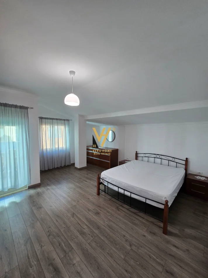 Tirane, jepet me qera apartament 1+1+Ballkon Kati 1, 72 m² 600 € (RRUGA E DURRESIT)
