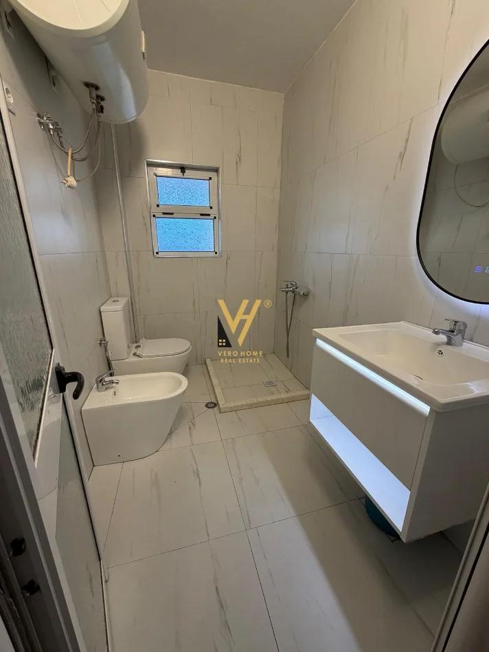 Tirane, shitet apartament 1+1+Ballkon Kati 5, 58 m² 98.000 € (RRUGA KONGRESI I MANASTIRIT)