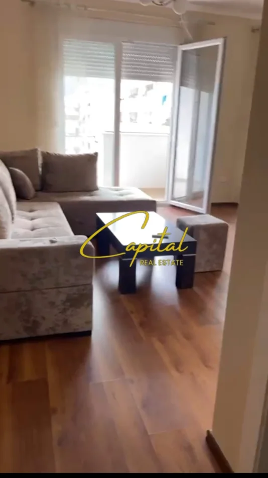 Tirane, jepet me qera apartament 2+1 Kati 3, 94 m² 550 € (5 MAJI)