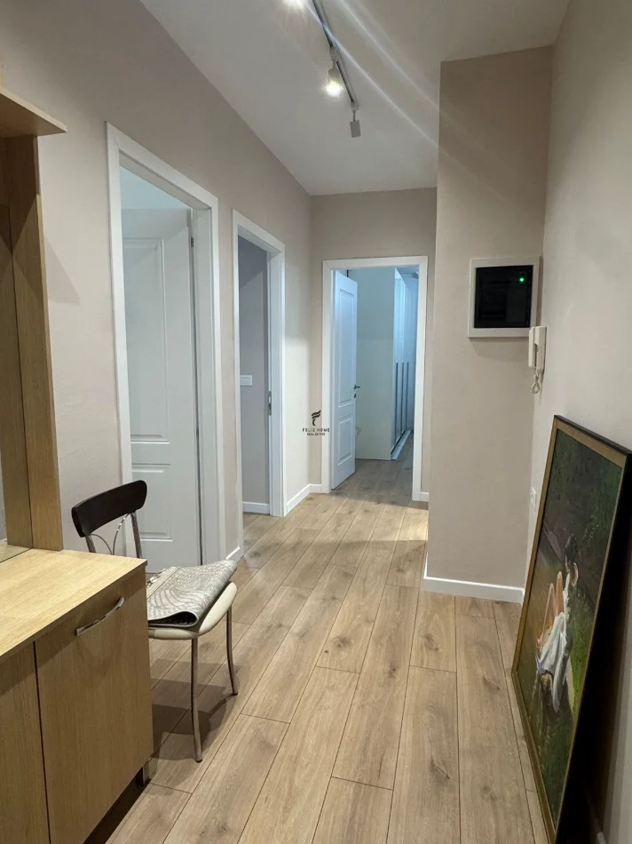 Tirane, jepet me qera apartament 2+1 Kati 2, 85 m² 1.000 € (MYSLYM SHYRI)