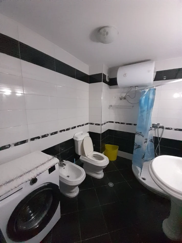 Tirane, jepet me qera apartament 1+1 Kati 4, 70 m² 500 € (Don Bosko prapa Viva Market)