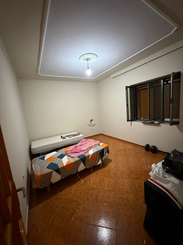 Tirane, jepet me qera apartament 2+1 Kati 2, 150 m² 750 € (21 DHJETORI)