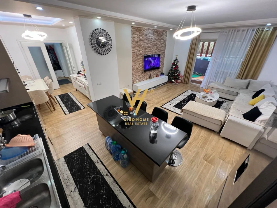 Tirane, shitet apartament 2+1+Ballkon Kati 10, 124 m² 280.000 € (DON BOSKO)