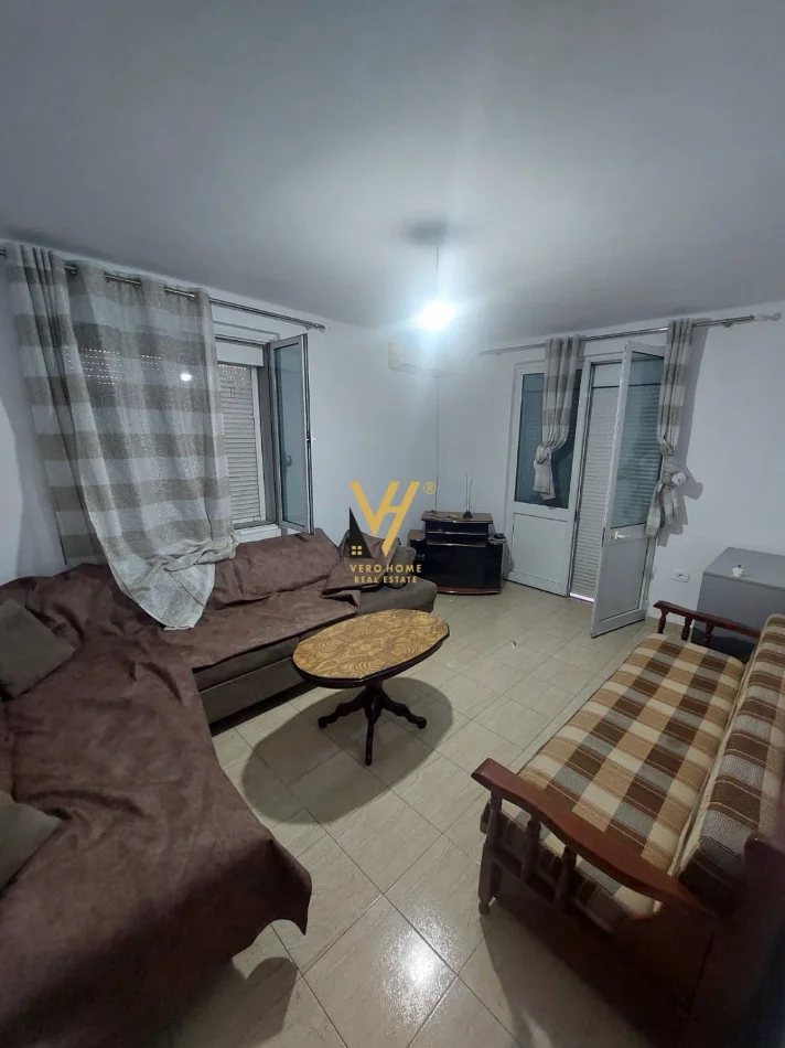 Tirane, jepet me qera apartament 1+1+Ballkon Kati 4, 70 m² 550 € (SHESHI WILLSON)
