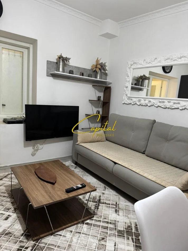 Tirane, jepet me qera apartament 1+1 Kati 1, 45 m² 430 € (RRUGA E DIBRES)