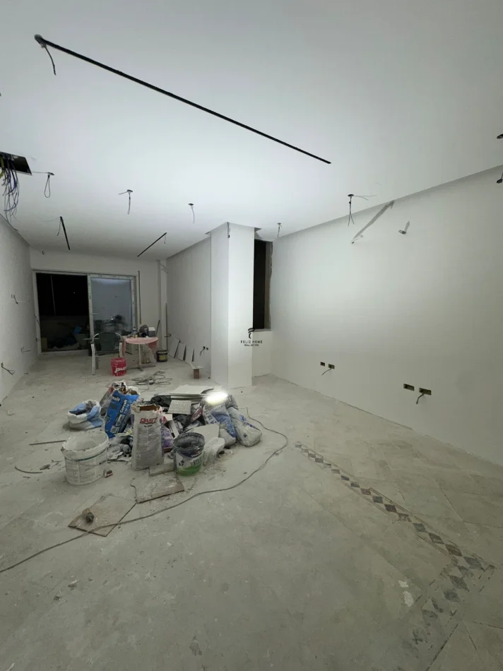 Tirane, jepet me qera zyre Kati 3, 130 m² 2.500 € (AIR ALBANIA)