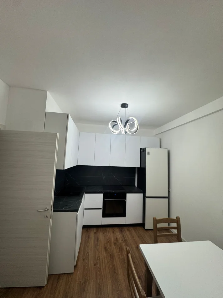 SHITET: 1+1📍Laprake (Kompleksi E88) - Gati per Banim🔥 - 165,000€ - Sp.83m² - 100% e Re✨️ & Super mundesi Investimi