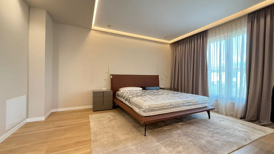 Tirane, jepet me qera Vile 2 Katshe , 420 m² 5.000 € 