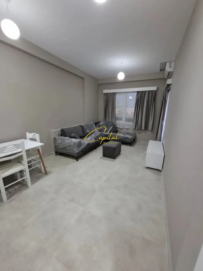 Tirane, jepet me qera apartament 1+1 Kati 6, 60 m² 600 € (SPITALI AMERIKAN 3)