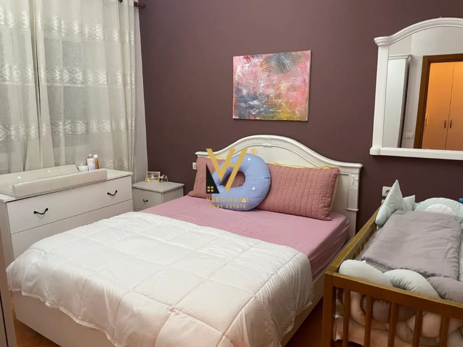 Tirane, jepet me qera apartament 1+1+Ballkon Kati 1, 65 m² 700 € (RRUGA E ELBASANIT)