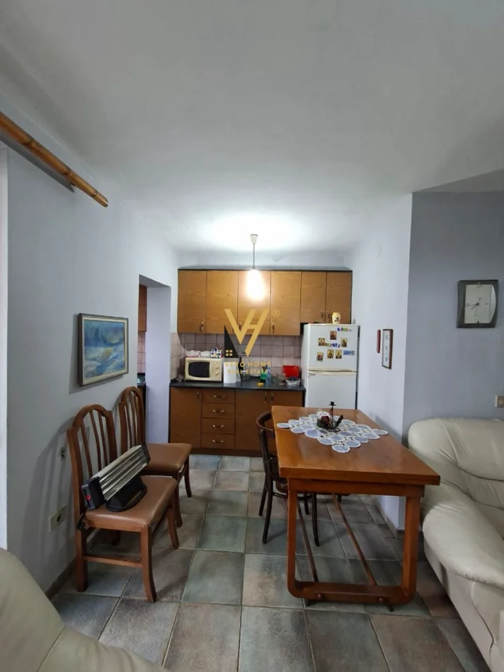 Tirane, jepet me qera apartament 2+1+Ballkon Kati 4, 78 m² 570 € (BRRYL)