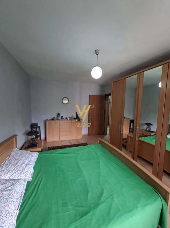 Tirane, jepet me qera apartament 2+1+Ballkon Kati 4, 78 m² 570 € (BRRYL)