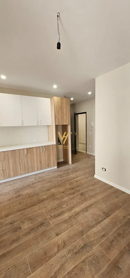 Durres, shitet apartament 1+1+Ballkon Kati 5, 56 m² 103.700 € (GOLEM)