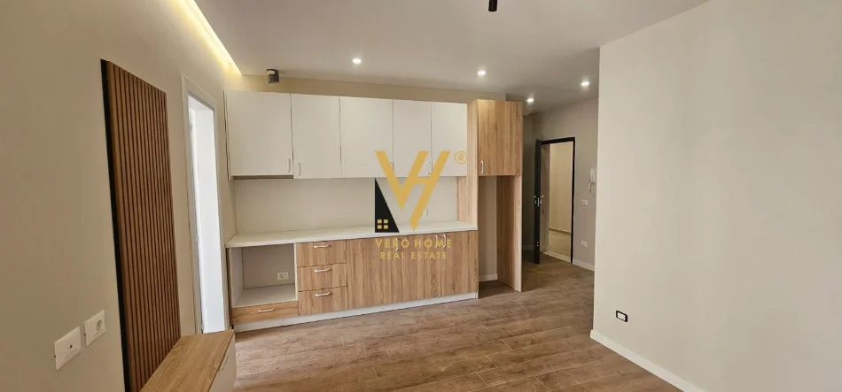 Durres, shitet apartament 1+1+Ballkon Kati 5, 56 m² 103.700 € (GOLEM)