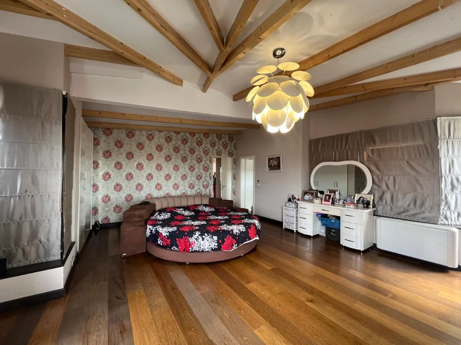 Tirane, shitet 2+1+Ballkon Kati 10, 103 m² 195.000 € (Pallati me Shigjeta)