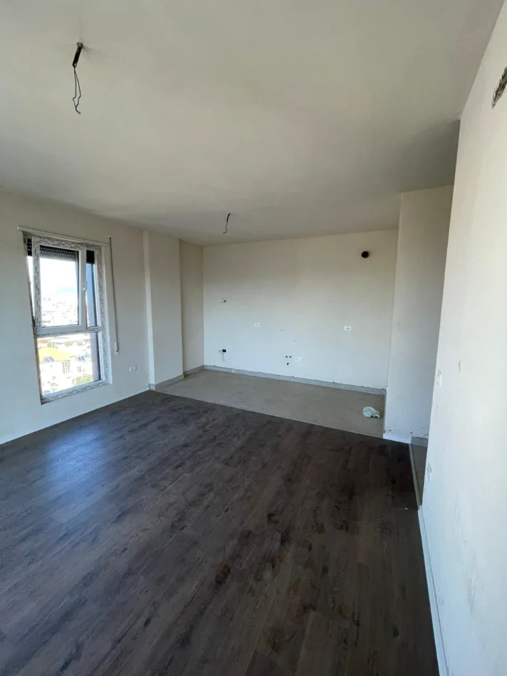 Tirane, shitet apartament 2+1+Ballkon Kati 7, 105 m² 199.800 € (Rruga Don Bosko)