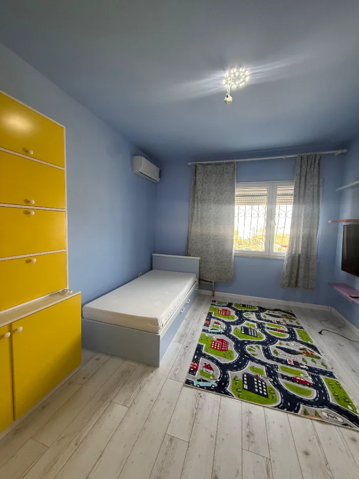 Tirane, jepet me qera apartament 2+1 Kati 6, 115 m² 500 € (YZBERISHT PRANE GRAND GALLERY)