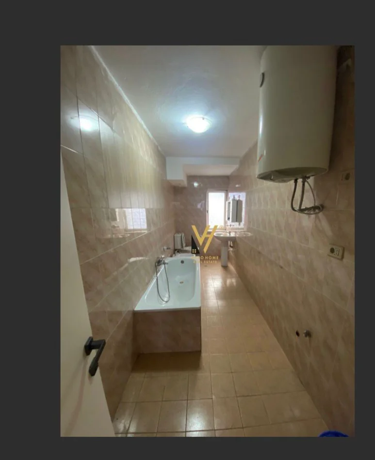 Tirane, shitet apartament 2+1+Ballkon Kati 2, 96 m² 267.000 € (BLLOK)