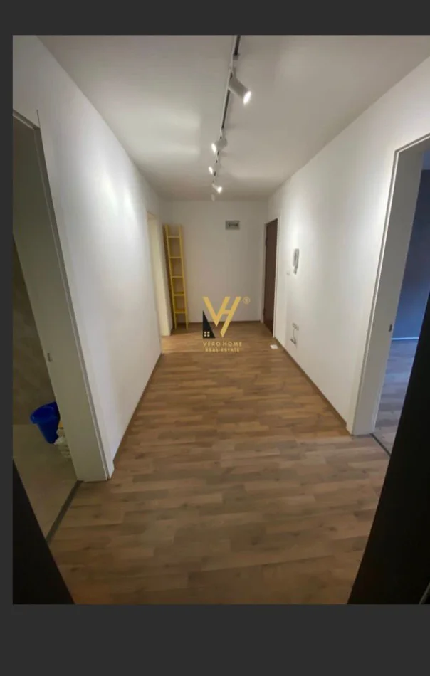 Tirane, shitet apartament 2+1+Ballkon Kati 2, 96 m² 267.000 € (BLLOK)